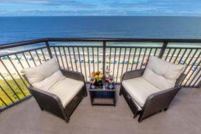 OCEAN REEF RESORT - 1126 - Luxury Beachfront Unit